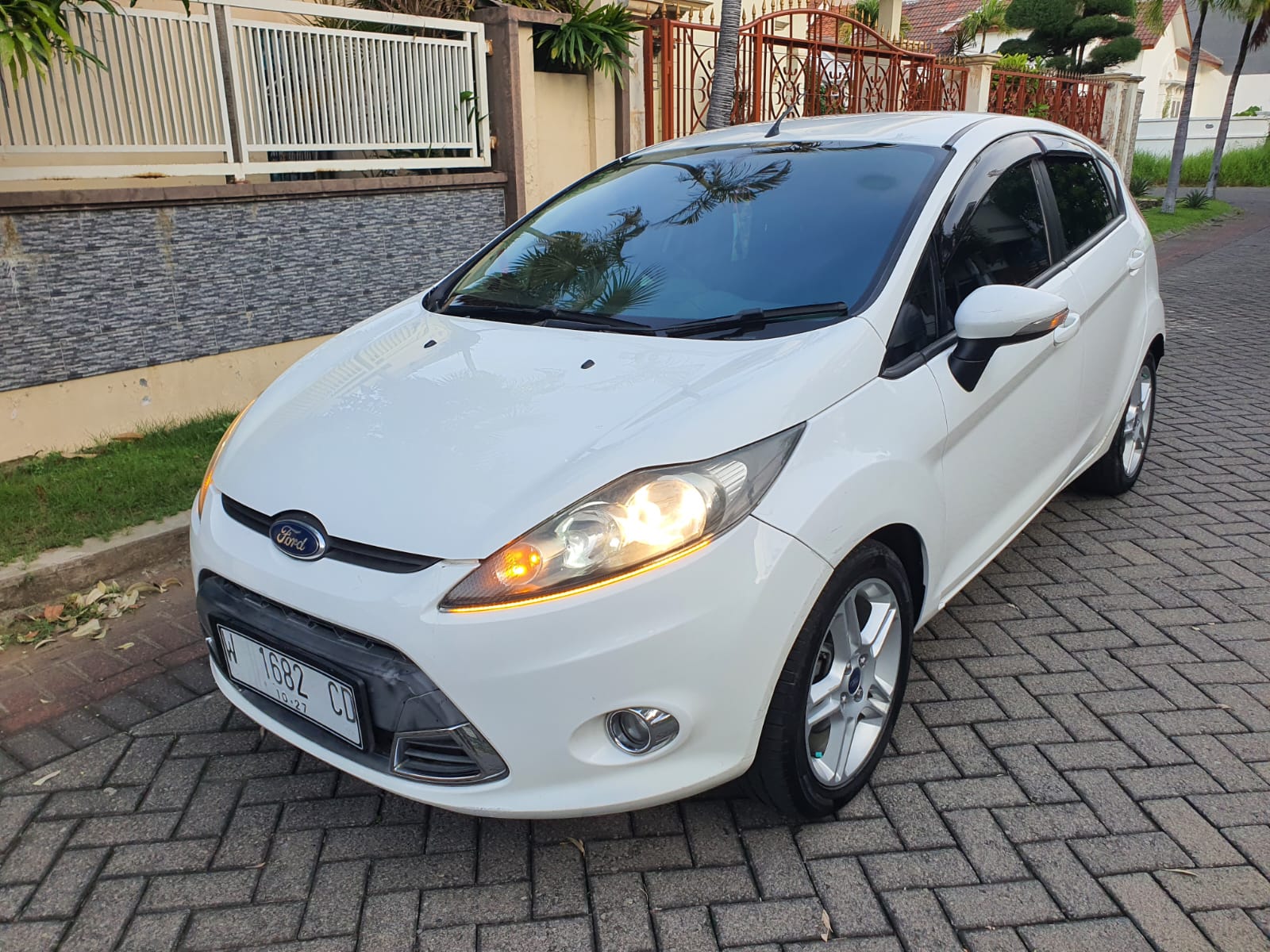 Ford Fiesta 1.6 S Bensin-AT